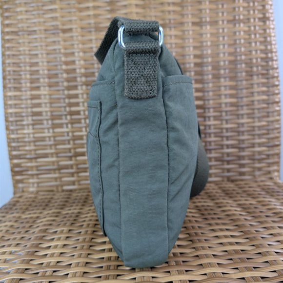 Kipling Sebastian Small Nylon Crossbody Shoulder Bag Jaded Green Monkey Charm - Picture 6 of 16